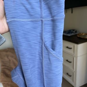 Lululemon wonder- under size 4 leggings